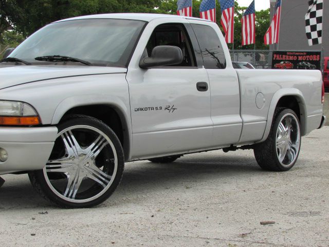 Dodge Dakota 2001 photo 36