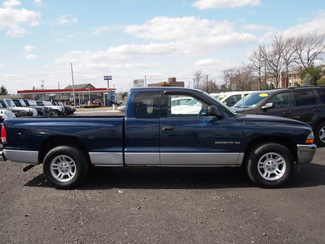 Dodge Dakota 2001 photo 2