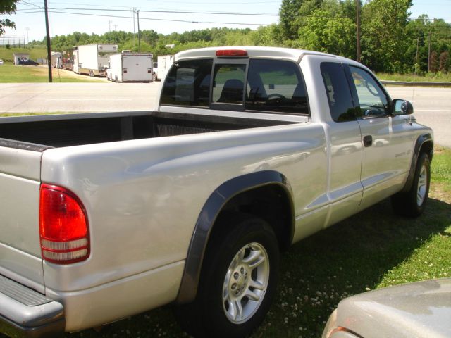 Dodge Dakota 2002 photo 2