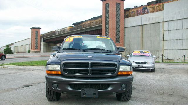 Dodge Dakota 2002 photo 2