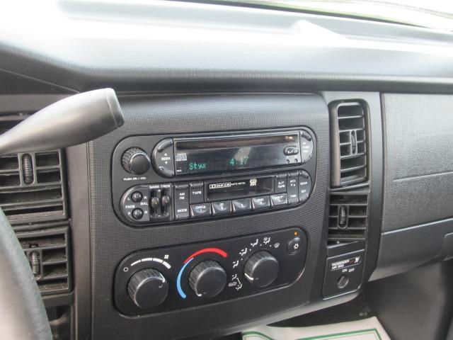 Dodge Dakota 2002 photo 2