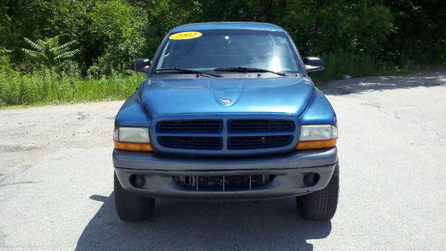 Dodge Dakota 2002 photo 2