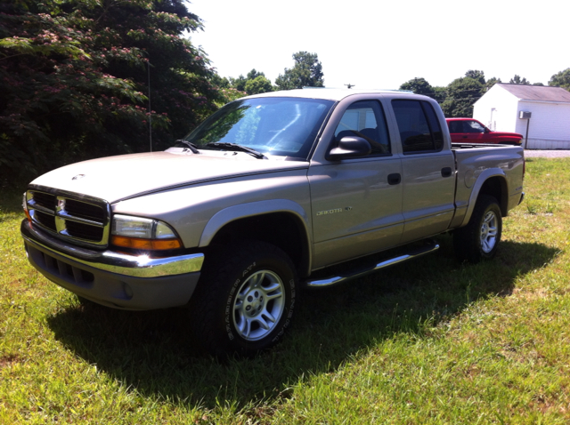 Dodge Dakota 2002 photo 2