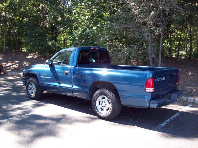 Dodge Dakota 2002 photo 2