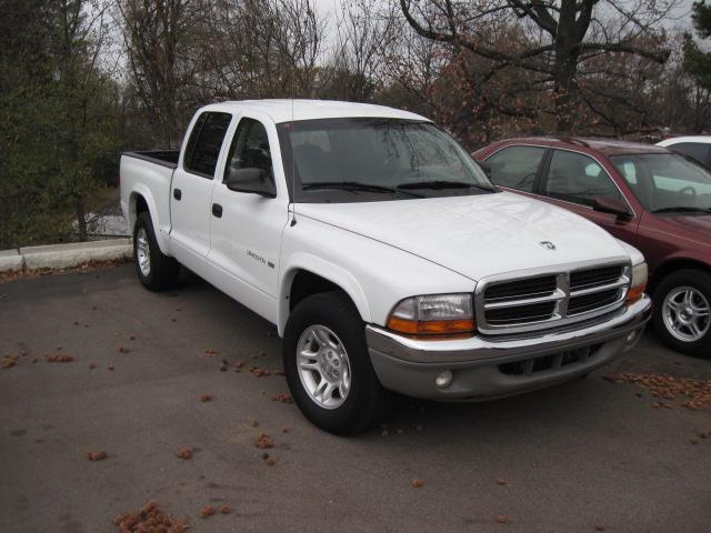 Dodge Dakota SLT Pickup