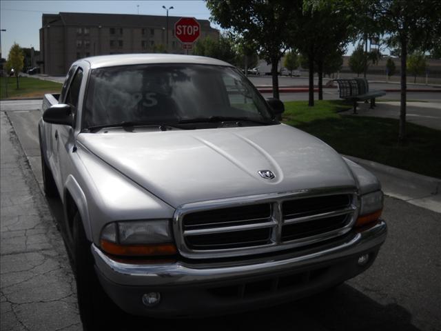 Dodge Dakota SLT Extended Cab Pickup