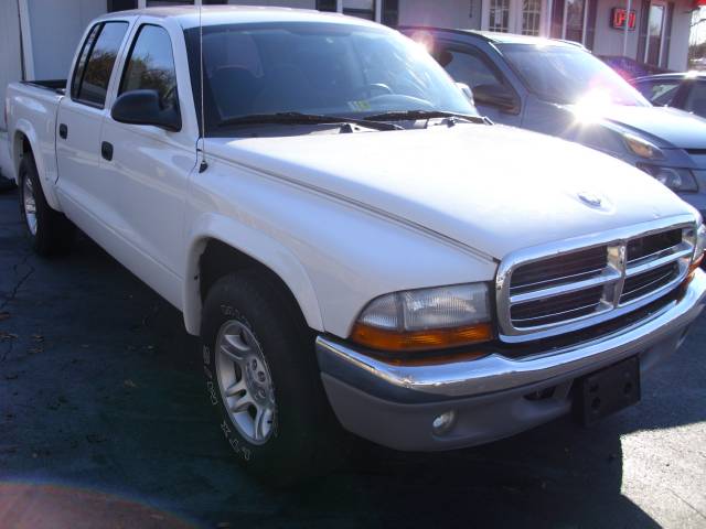 Dodge Dakota SLT Crew Cab Pickup