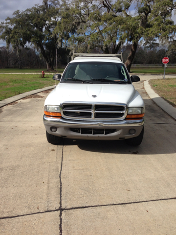 Dodge Dakota SLT 4-door 4WD Pickup Truck