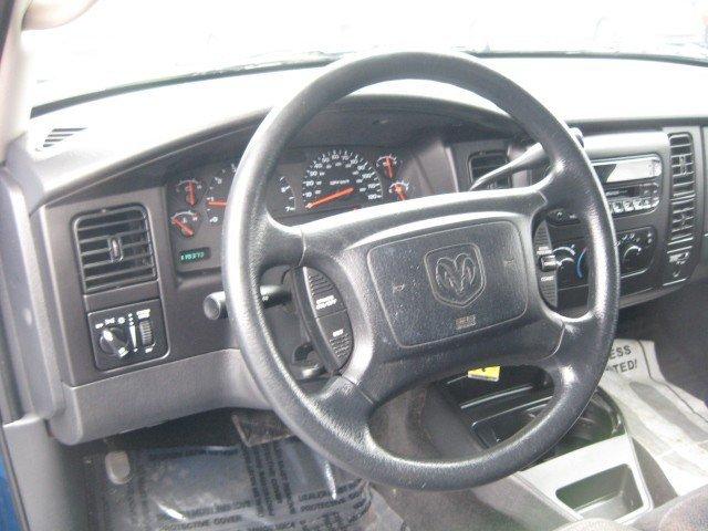 Dodge Dakota 2003 photo 3