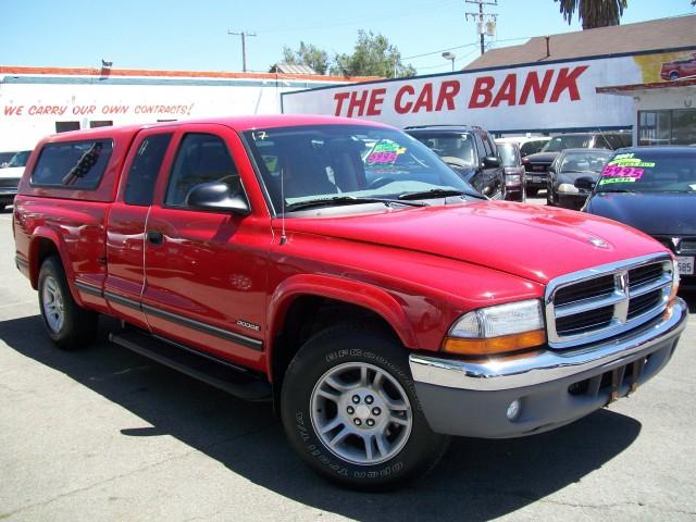 Dodge Dakota SLT Pickup