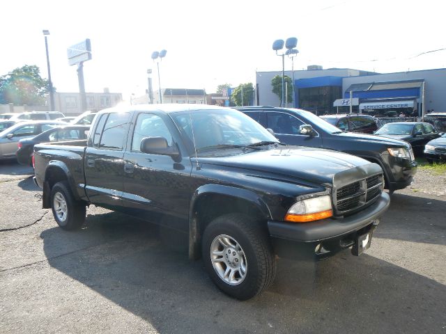 Dodge Dakota 4dr LX 4WD Auto Pickup Truck