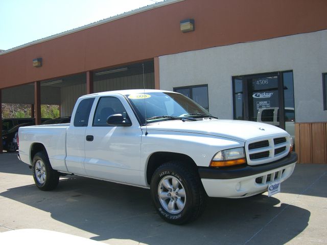 Dodge Dakota 2003 photo 1