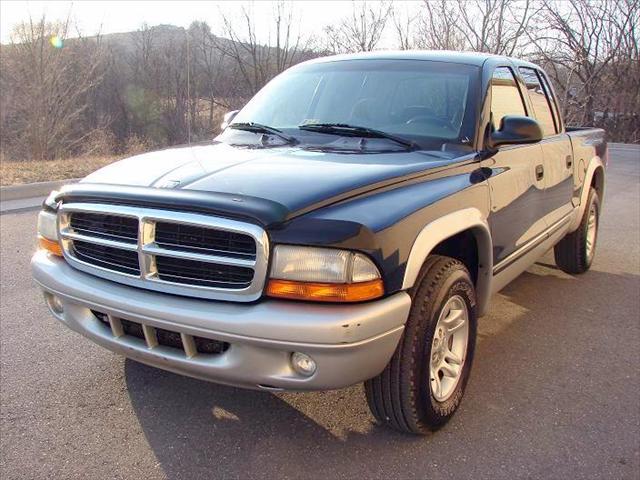 Dodge Dakota SLT Pickup