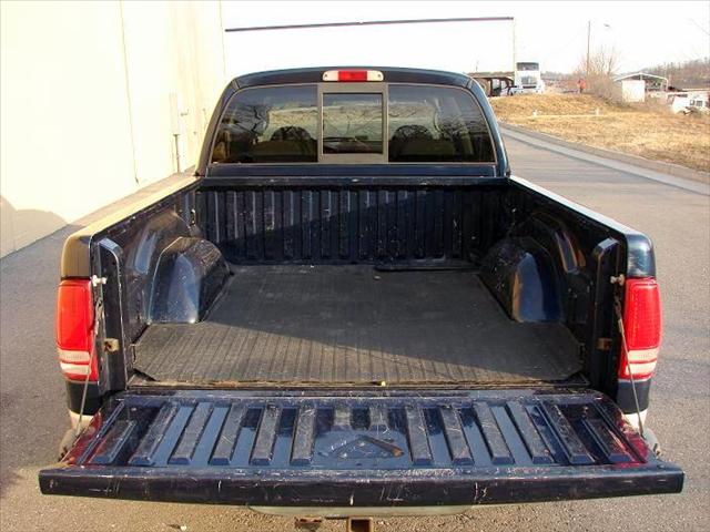 Dodge Dakota 2003 photo 3