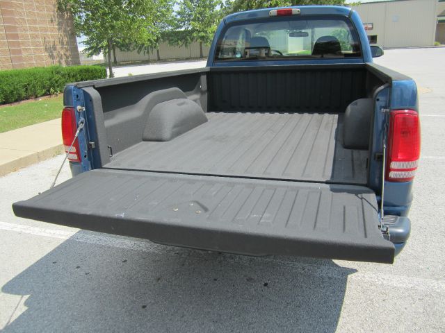 Dodge Dakota 2003 photo 2