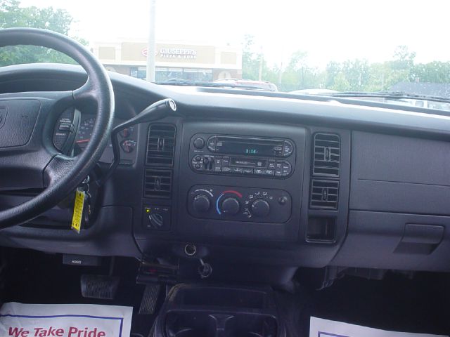 Dodge Dakota 2003 photo 21