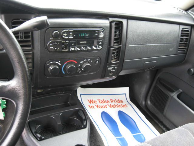 Dodge Dakota 2003 photo 16