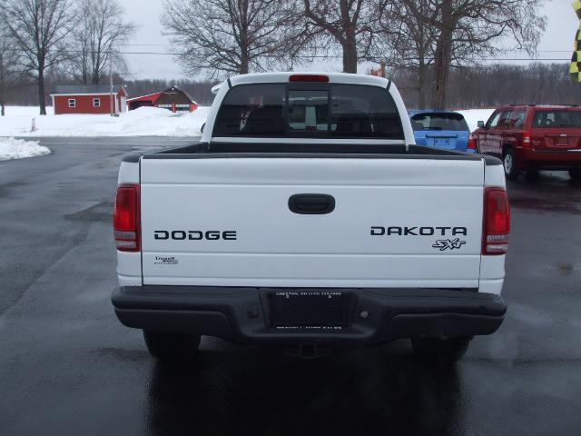 Dodge Dakota 2004 photo 2