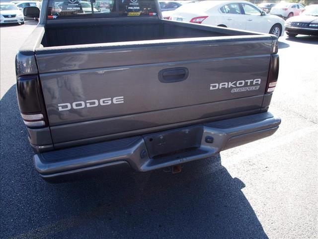 Dodge Dakota 2004 photo 2