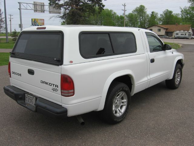 Dodge Dakota 2004 photo 2