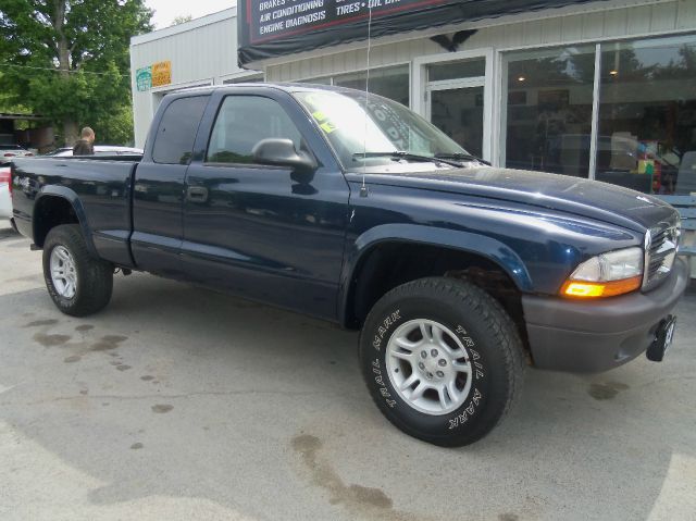 Dodge Dakota 2004 photo 2