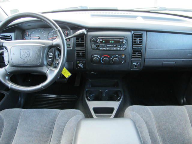 Dodge Dakota 2004 photo 1