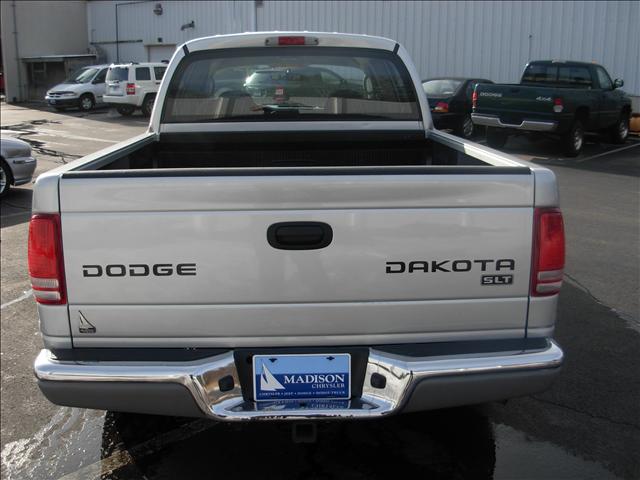 Dodge Dakota 2004 photo 2