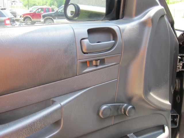 Dodge Dakota 2004 photo 12