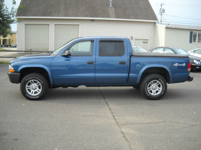 Dodge Dakota 2004 photo 2