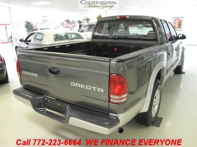 Dodge Dakota 2004 photo 2