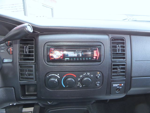 Dodge Dakota 2004 photo 1