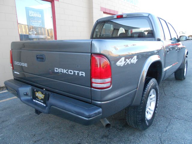 Dodge Dakota 4dr LX 4WD Auto Pickup Truck