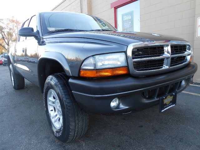 Dodge Dakota 2004 photo 2