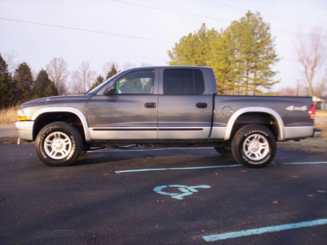 Dodge Dakota SLT Pickup