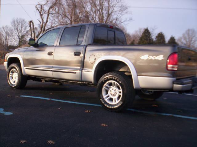 Dodge Dakota 2004 photo 1