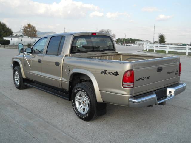 Dodge Dakota 2004 photo 2