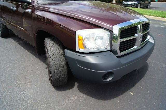 Dodge Dakota 2005 photo 8