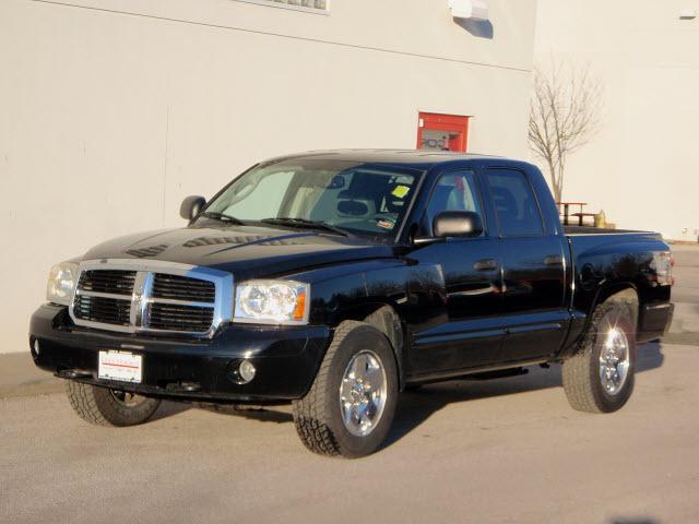 Dodge Dakota 2005 photo 2