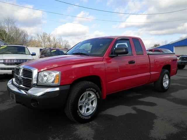 Dodge Dakota SLT Pickup