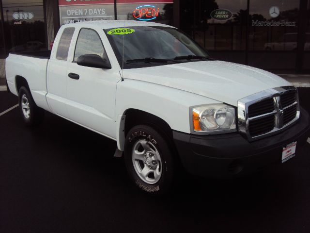 Dodge Dakota 2005 photo 11