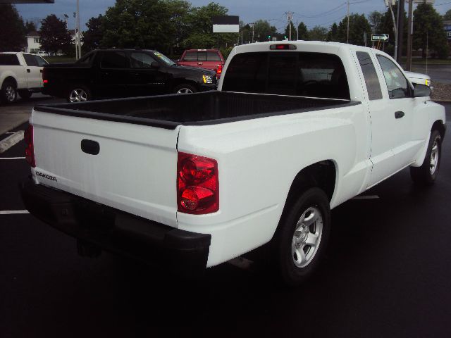 Dodge Dakota 2005 photo 8