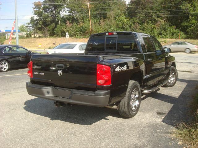 Dodge Dakota 2005 photo 2