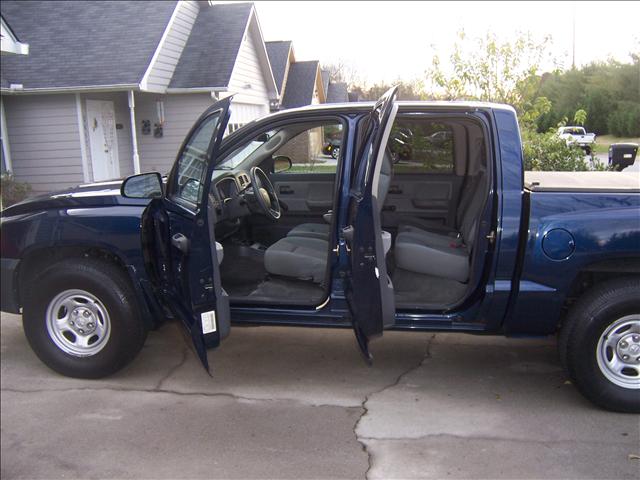 Dodge Dakota 2005 photo 1