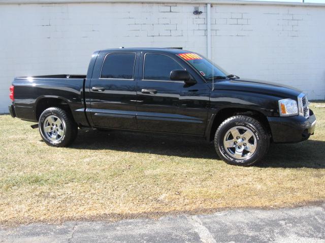 Dodge Dakota 2005 photo 2