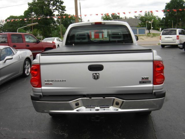 Dodge Dakota 2005 photo 1