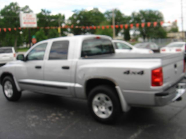 Dodge Dakota 2005 photo 2