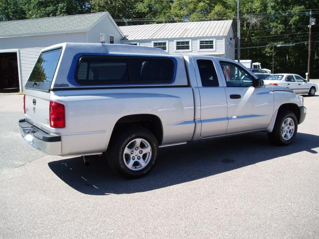 Dodge Dakota 2005 photo 2