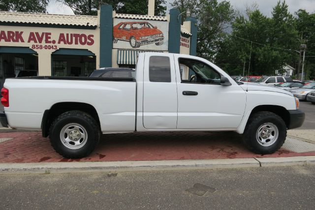 Dodge Dakota 2005 photo 1