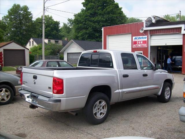 Dodge Dakota 2005 photo 2