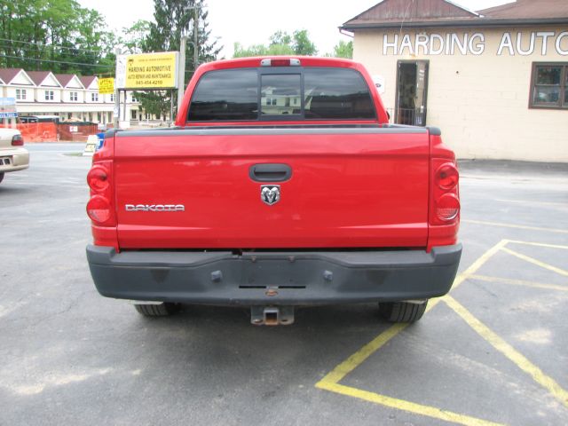 Dodge Dakota 2005 photo 2